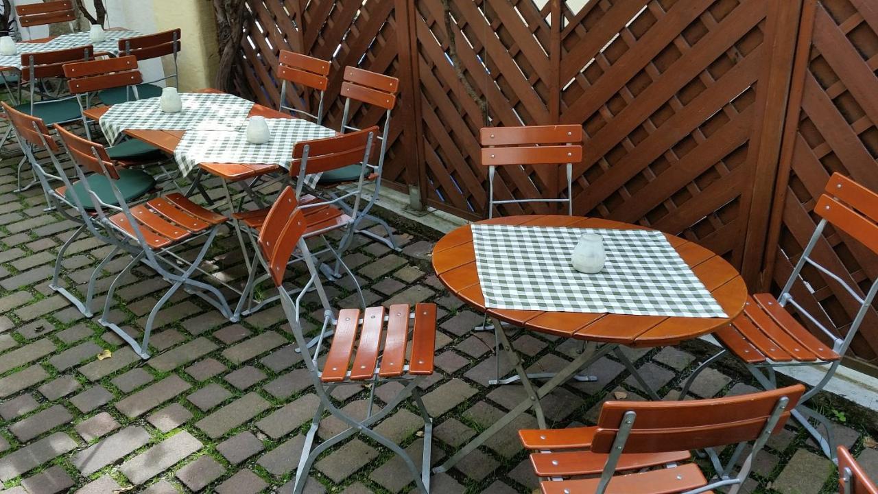 Familienfreundliche Apartments Am Park Вюрцбург Экстерьер фото